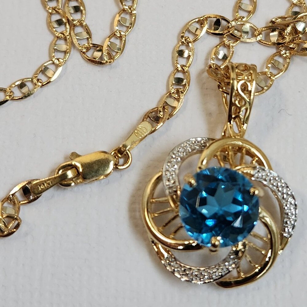[SOLD] 80's 14K White & Yellow Gold Natural Blue Topaz Hinged Bail Pendant - Picture 2 of 15